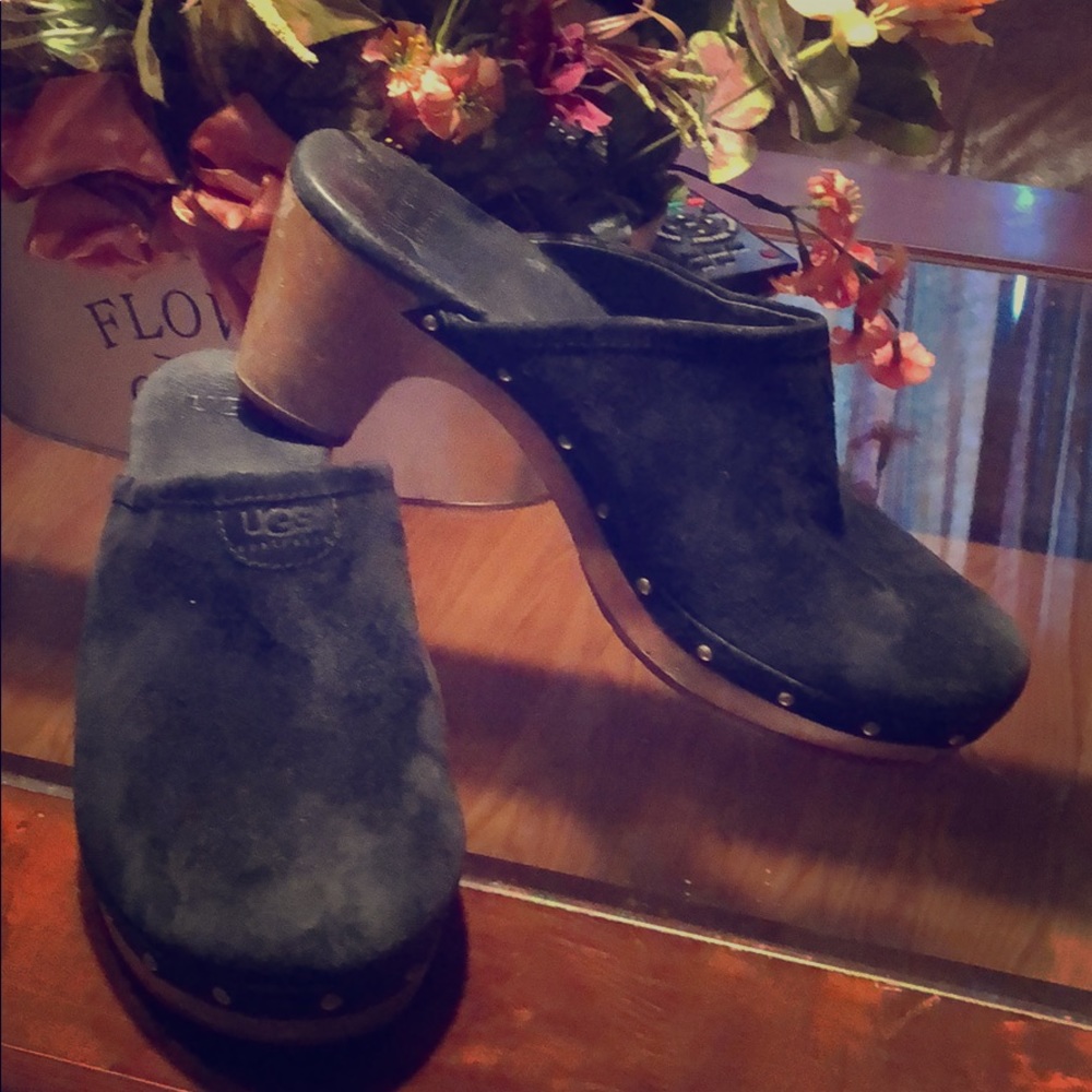 Black suede Ugg mules